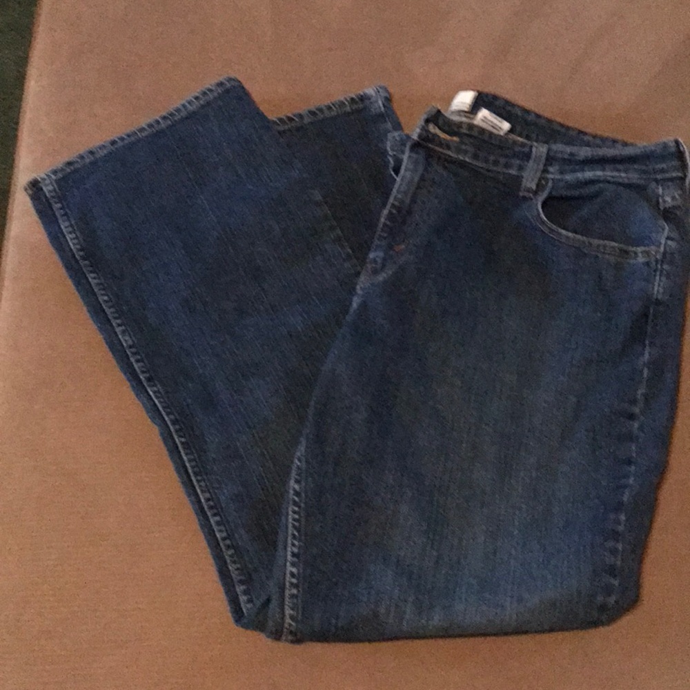 Levi’s  low rise bootcut sz 16 nwot